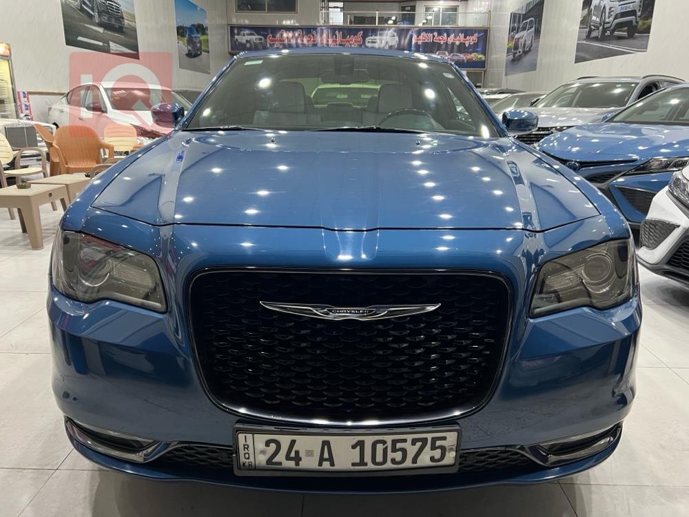 کرایسلەر 300